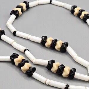 Vintage 1960s White and Cream Glass Bead Necklace with Brass Spring Ring 18 Inch